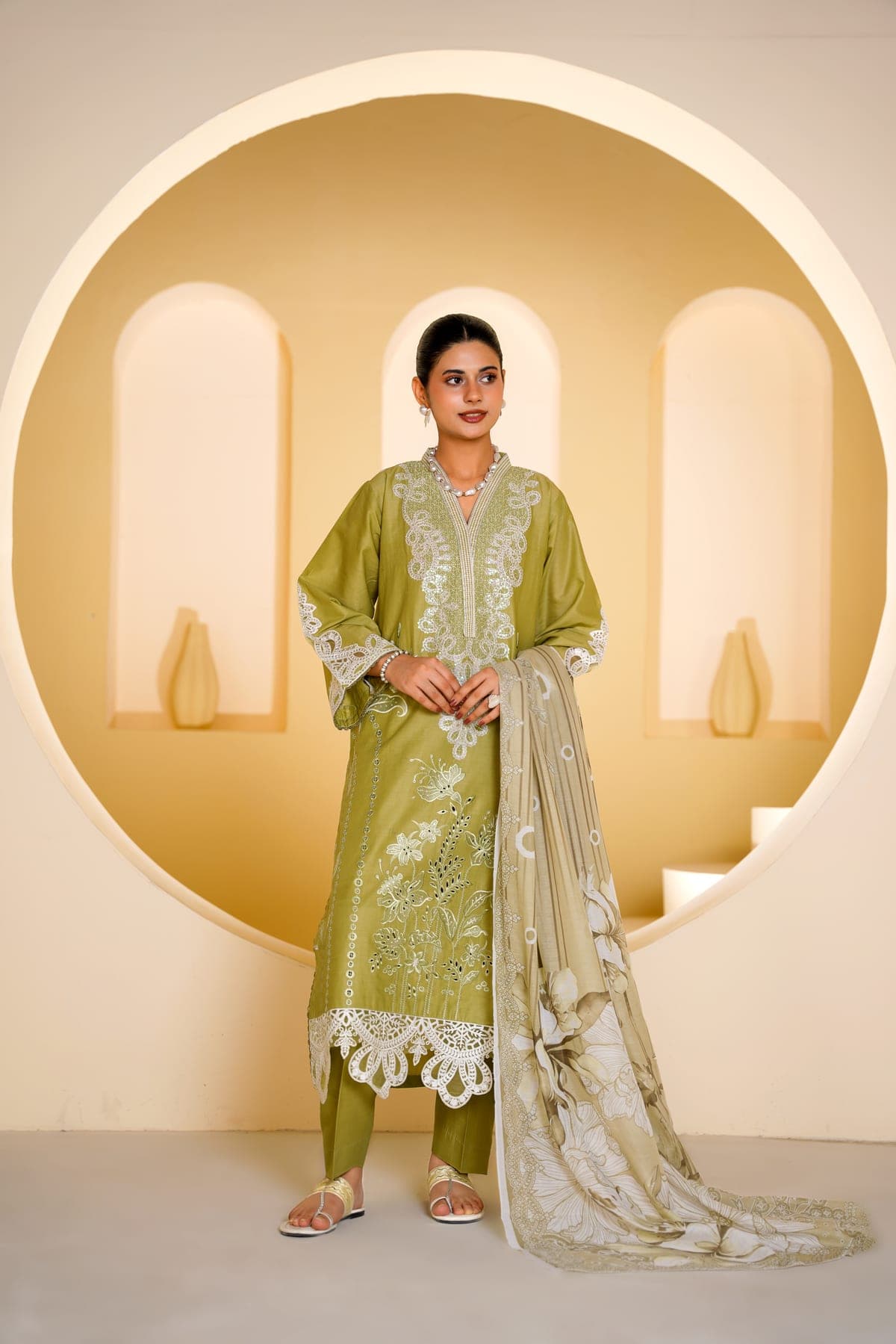 Olive Leaf Print Suit view 4