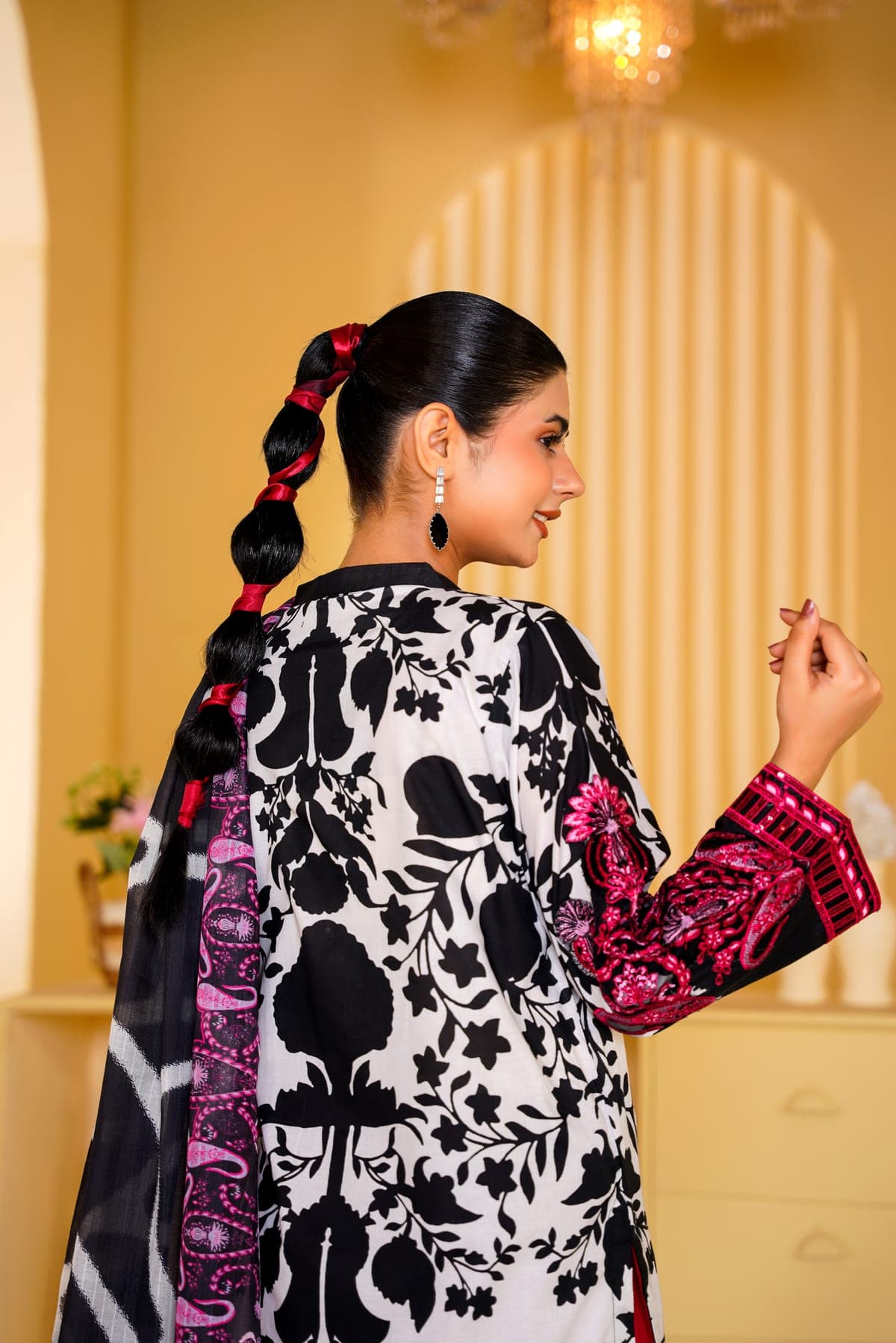 Onyx Bloom Print Suit view 5